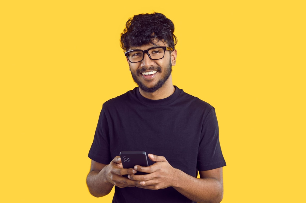 Mobile App Marketing: OEM Ads Fueling E-commerce in India / E-commerce advertising In India